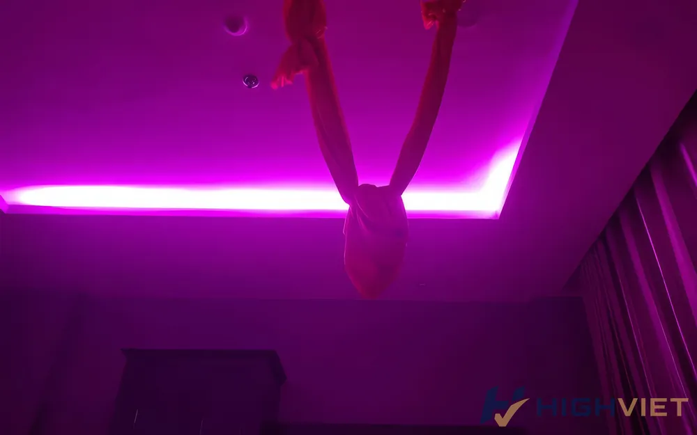 매트 위에 걸린 천