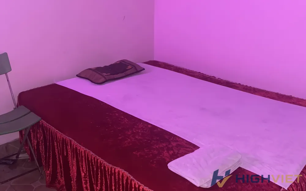 분홍빛 침실 풍경